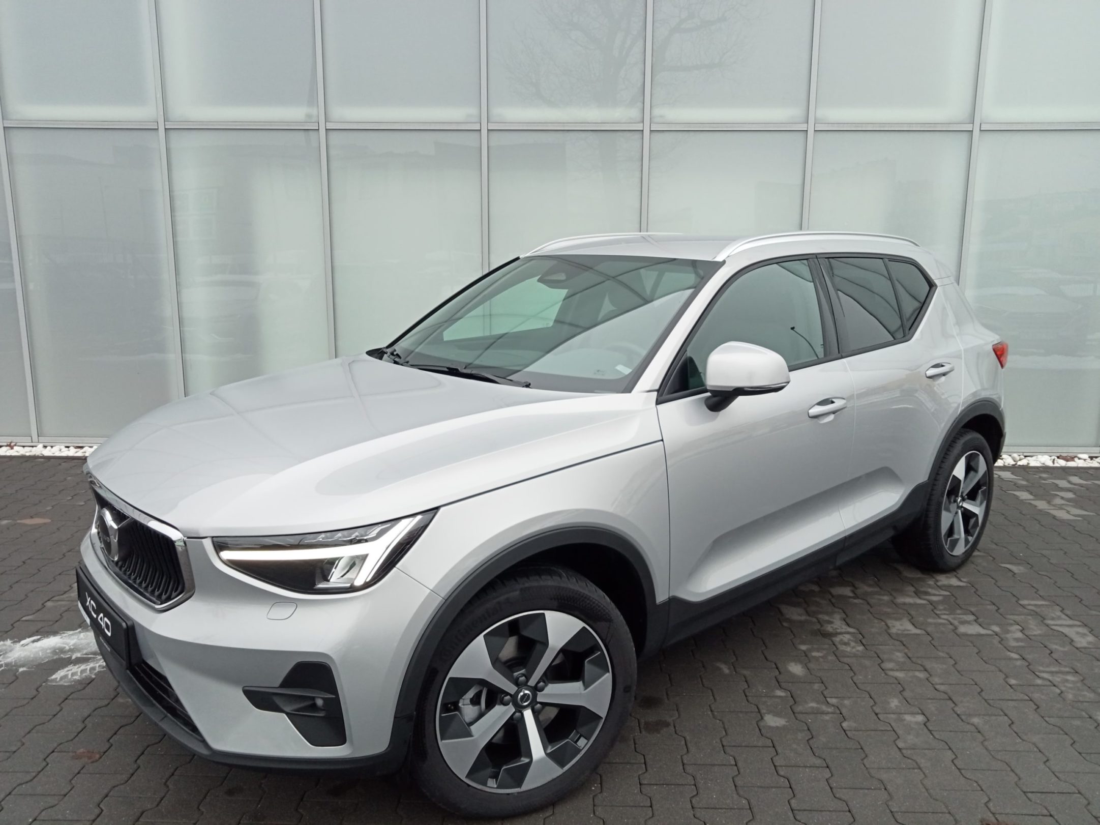 Volvo XC40 B3 Essential Vapour Grey Volvo Car Kalisz